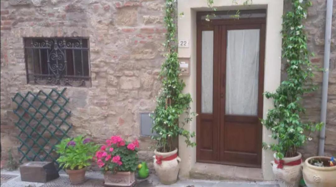 Casa Contadina In Borgo Medievale, Tuscany Monteguidi Экстерьер фото